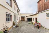 Hof - 5 Zimmer Einfamilienhaus zum Kaufen in Mainz / Finthen