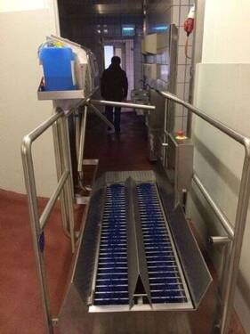 Produktionshalle mit Rollband - 
