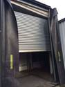 Eingangsbereich mit Rolltor - 