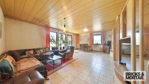 Wohnen - Essen - 6 Zimmer Einfamilienhaus in Adelsried