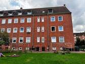 Hamburger Straße-001 - 2 Zimmer Mehrfamilienhaus, Wohnhaus zum Kaufen in Rostock