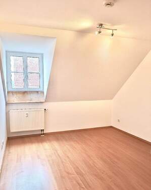 Kinderzimmer/Büro - 