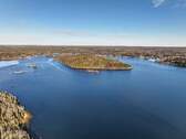 Drohnenaufnahme - Ende der Bucht und Insel - 