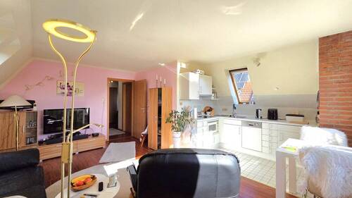 Wohnzimmer und Küche - 
