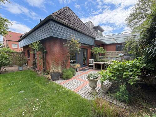 Terrasse III vor dem Haus - 