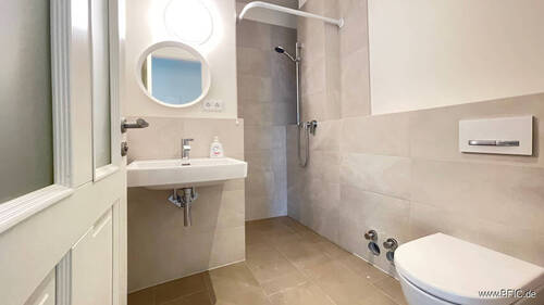 Duschbad, WC - 