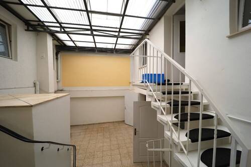 Zur Wohnung 2 - 