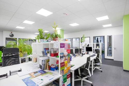 Fix Desk im Open Space - 