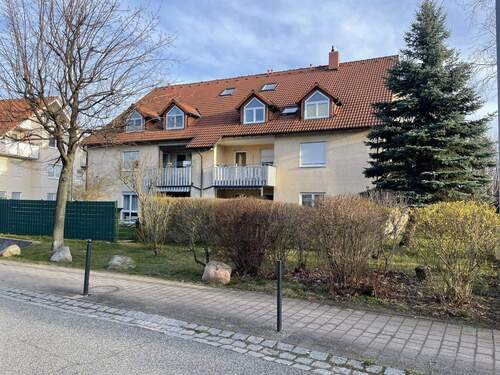 Außenansicht - Charmante 3-Zimmer-Wohnung mit zwei Balkonen und Tiefgaragenstellplätzen