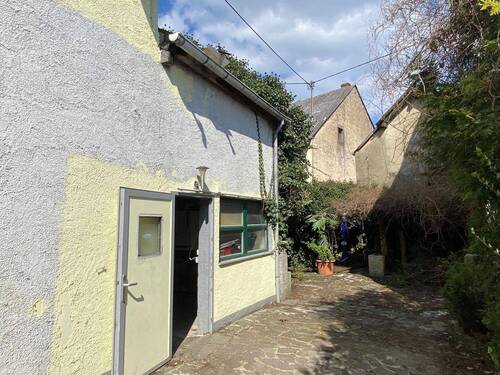 Bild 2 - 6 Zimmer Bauernhaus, Landhaus zum Kaufen in Bitburg / Mötsch