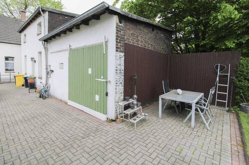 Schuppen / Hof - 