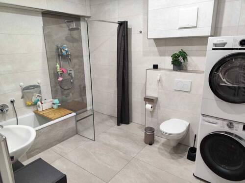 Badezimmer 1 - 