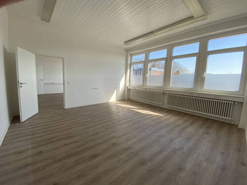 Vorderer Büroraum - 2 Zimmer Büro in Oldenburg (Oldenburg) / Nadorst