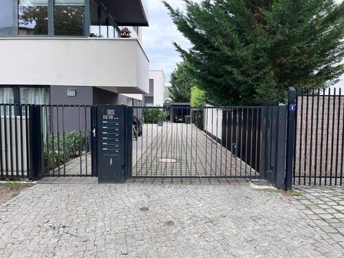 Auffahrt - Terrassenwohnung in Berlin zum Kaufen