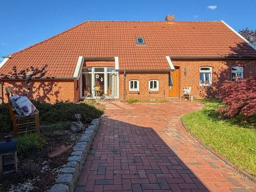 Außen - 4 Zimmer Einfamilienhaus zum Kaufen in Südbrookmerland / Moordorf