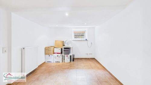 Zimmer UG - Einfamilienhaus mit 293,00 m&sup2; in Wadern / Noswendel zum Kaufen