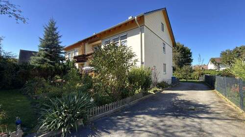 01.jpg - ... AIGNER - MFH mit 4 Wohneinheiten und optionalen Ausbau von 2 WE im DG in ruhiger Siedlung ...