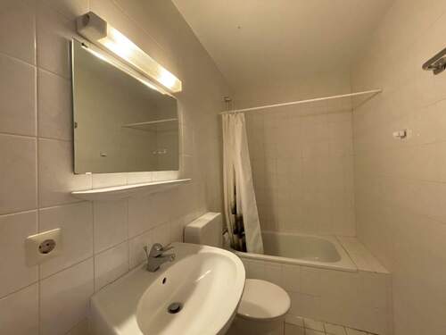 Haus 1 - Badezimmer, Einliegerwohnung - 