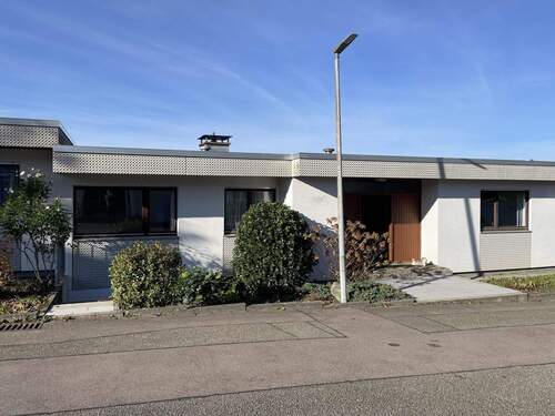 Haus 1 - Außenansicht - 1 Zimmer Mehrfamilienhaus, Wohnhaus in Offenburg