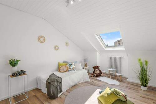 Kinderzimmer / Arbeitszimmer - Etagenwohnung mit 88,00 m&sup2; in Neutraubling zum Kaufen