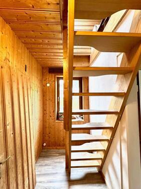 Treppe zum Dachboden - 