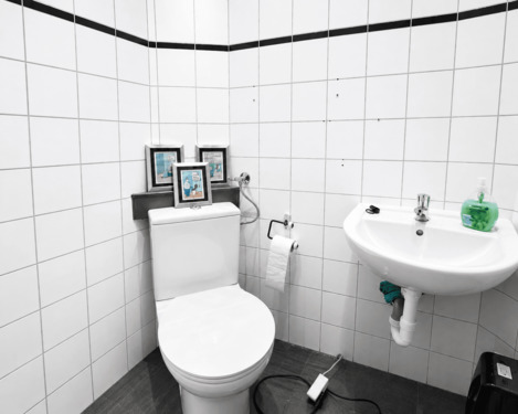 Gäste-WC Erdgeschoss - 
