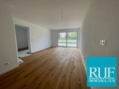 Wohnbereich - 2 Zimmer Etagenwohnung zum Kaufen in Pforzheim