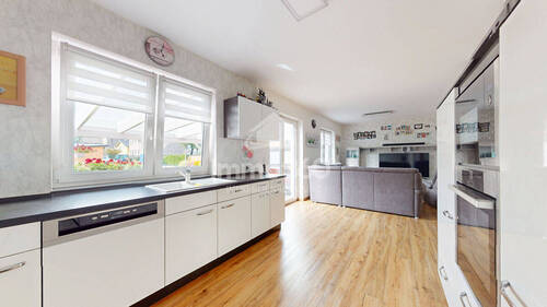 moderne Wohnküche - 6 Zimmer Einfamilienhaus in Velten