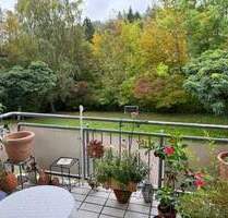 Neu-Anspach: Helle 3-Zimmer-Wohnung mit Balkon &. Tiefgaragenplatz