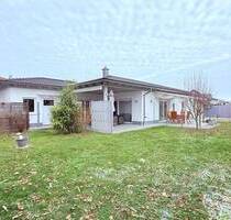 ... AIGNER - Wohnen auf einer Ebene: neuwertiger, ästhetischer Bungalow für gehobene Ansprüche ... - Ering