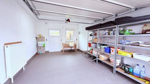 Garage mit Gartenzugang - 