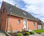 Ansicht 2 - Haus sucht glückliche Familie - 298.000,00&nbsp;EUR Kaufpreis, ca.&nbsp; 136,00&nbsp;m&sup2;&nbsp;Wohnfl&auml;che
