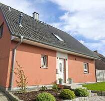 Haus sucht glückliche Familie - 298.000,00&nbsp;EUR Kaufpreis, ca.&nbsp; 136,00&nbsp;m&sup2;&nbsp;Wohnfl&auml;che in Süderbrarup (PLZ: 24392)