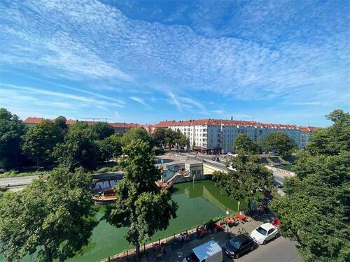 Blick VH - 4 Zimmer Etagenwohnung zum Kaufen in Berlin