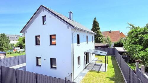 Hausansicht - 6 Zimmer Einfamilienhaus zur Miete in Töging a.Inn