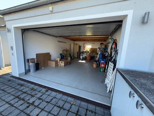 Garage - 