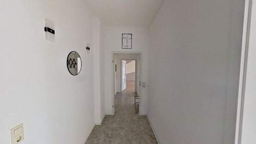Flur / Eingangsbereich - 