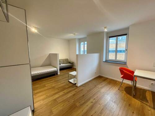 Blick in den Wohnbereich - 1 Zimmer Etagenwohnung in Nürnberg