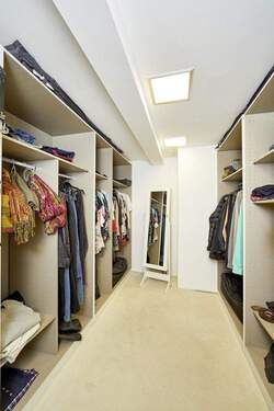 Begehbarer Schrank - 