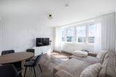 Wohnzimmer - Moderne Wohnung mit Weitblick über die Dächer Berlins