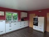 geräumige Wohnküche (1) - geräumige Erdgeschosswohnung mit Sonnenterrasse und Garten