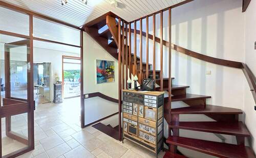 18 Flur Treppe EG - 