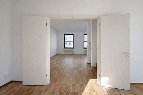 Wohnbereich - Reihenmittelhaus mit 200,00 m&sup2; in Berlin zur Miete