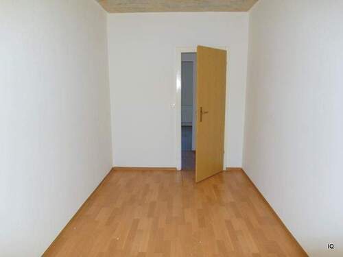 Kinder- o. Arbeitszimmer - 