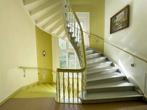 2. Wohnebene - Historisches Treppenhaus - 