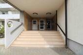 Haupteingang - 