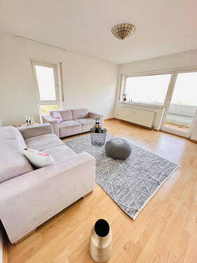 Bild 2 - 2 Zimmer Etagenwohnung zur Miete in Leonberg