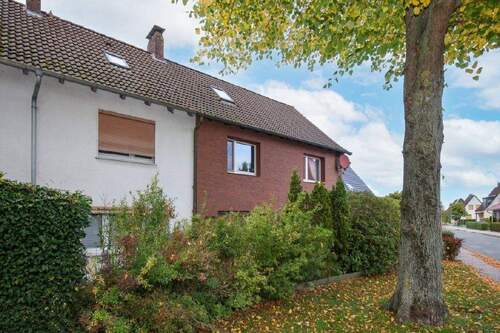 Außenansicht - Reihenendhaus mit 105,50 m² in Varel zum Kaufen