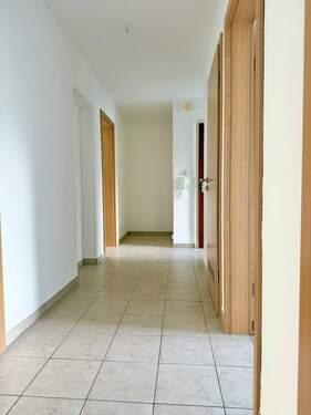 Flur / Eingangsbereich - 