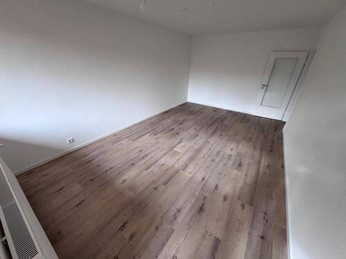 Zimmer mit Balkon (2).jpg - 